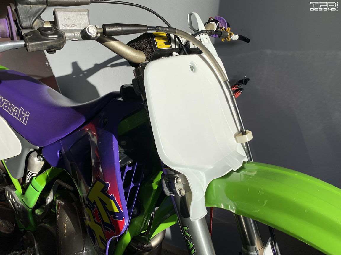 kirakiratwinkle1110 18KGold葉デザイン KAWASAKI : Single Seat Cover [99994-1381-777]