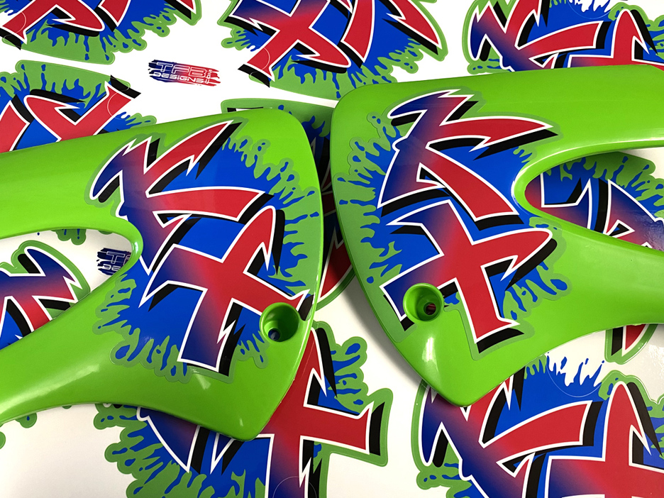 thumbnail image 2 of Motoxart Kawasaki KX 85 Custom Graphics Kit – Rush Style – 1998-2013 – Heavy Duty Gloss – Australia Made 2 of 5